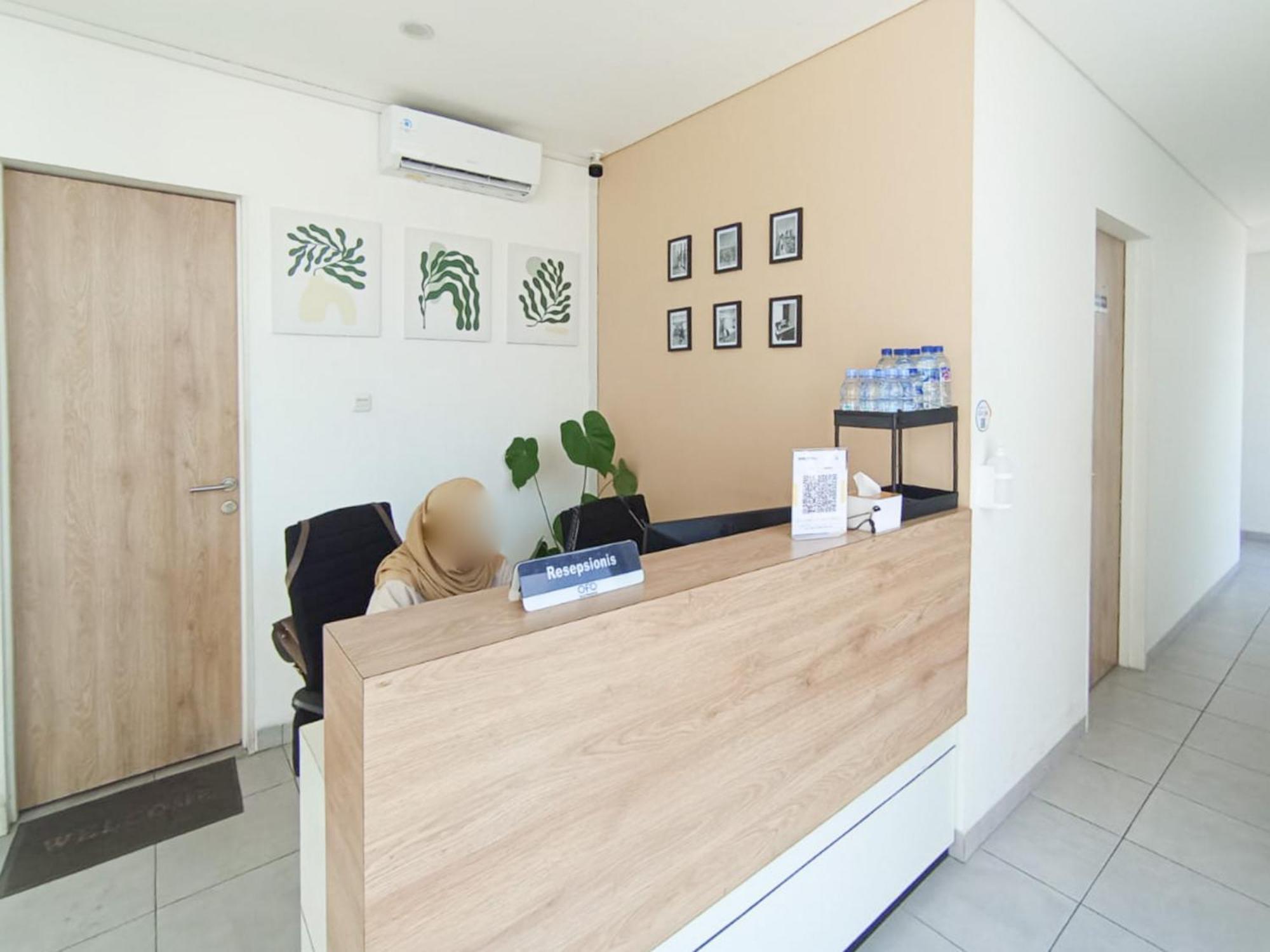 Ofo Kost Premium Kampung Inggris Pare Syariah Mitra Reddoorz Hotel Exterior foto
