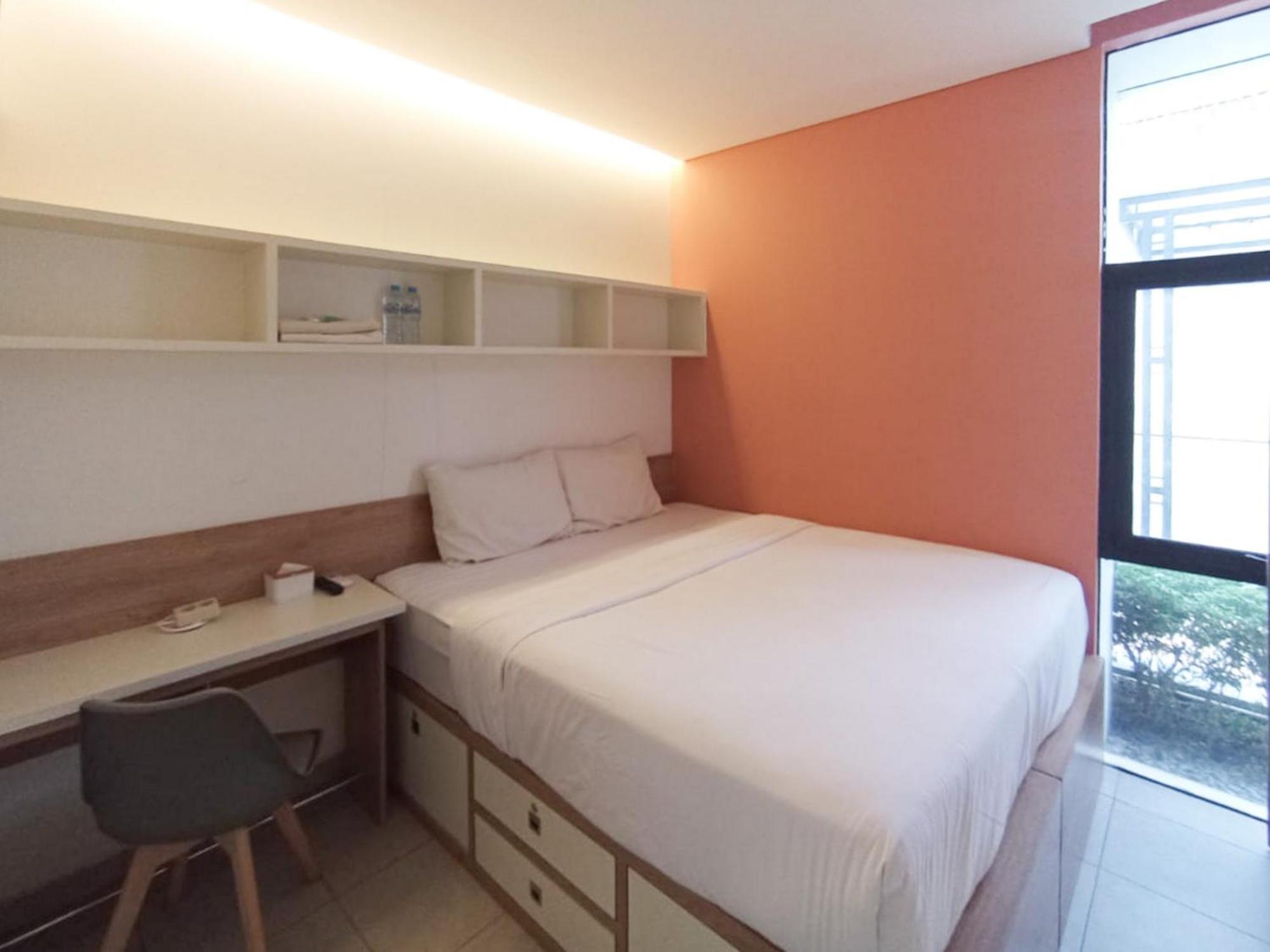 Ofo Kost Premium Kampung Inggris Pare Syariah Mitra Reddoorz Hotel Exterior foto